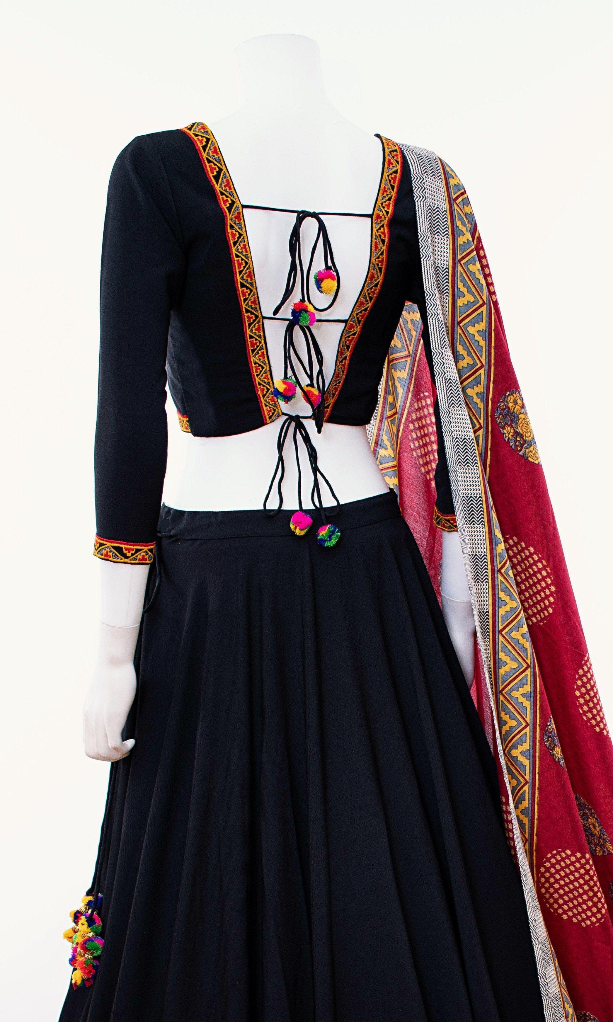 Black Print Trim Chaniya Choli Set - Image 4